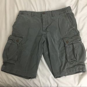 Light Gray Cargo Short. Shorts Cargo Gris Claro